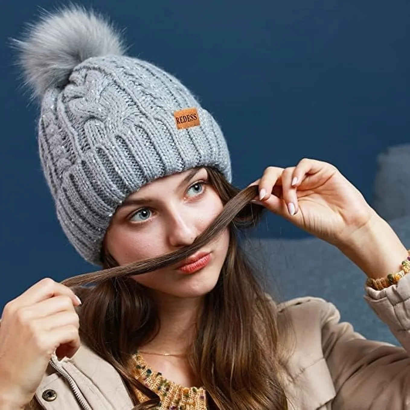 Women Winter Pompom Beanie Hat with Warm Fleece Lined, Thick Slouchy Knit Skull Ski Cap-Gray